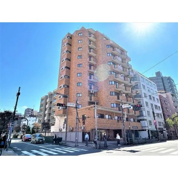 ヴィザージュ三鷹 9階建てSRC造/新耐震基準マンション