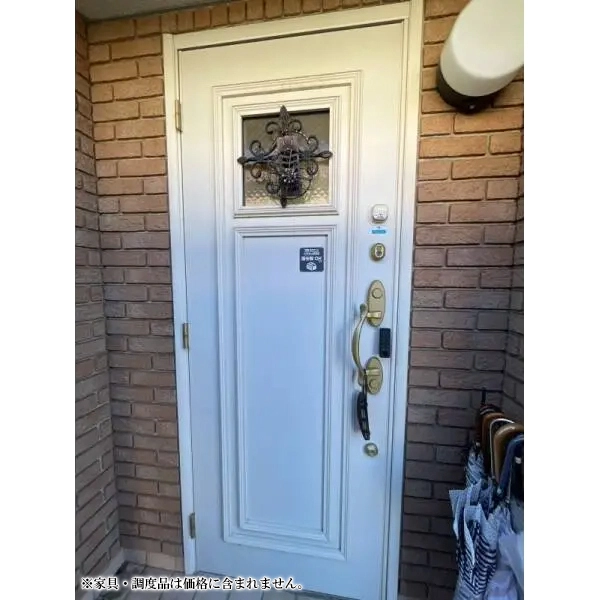 練馬区大泉学園町６丁目 防犯性にも優れたサムターンキーのある玄関ドア