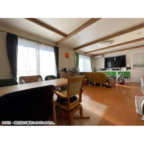 練馬区大泉学園町６丁目 南向きの明るいリビング空間。