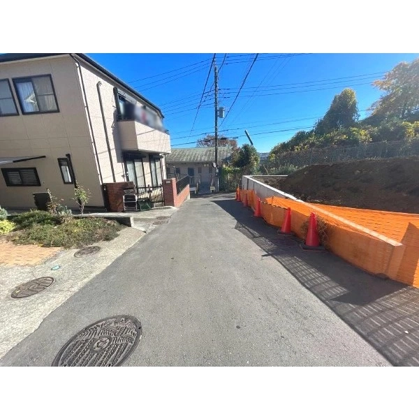 藤沢市亀井野 前面道路