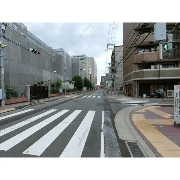 ストリーム江坂 南側前面道路※2026年9月撮影