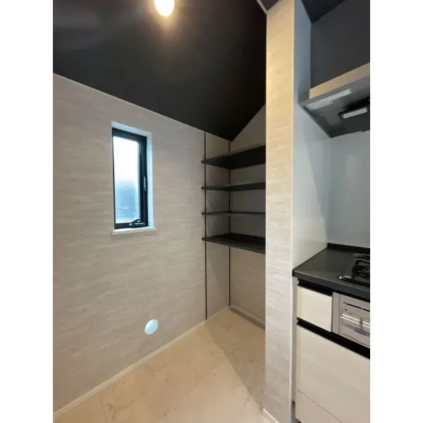 藤沢市弥勒寺4丁目 キッチン横パントリー