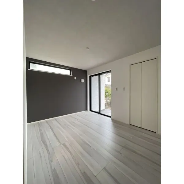 藤沢市弥勒寺4丁目 1階6畳洋室