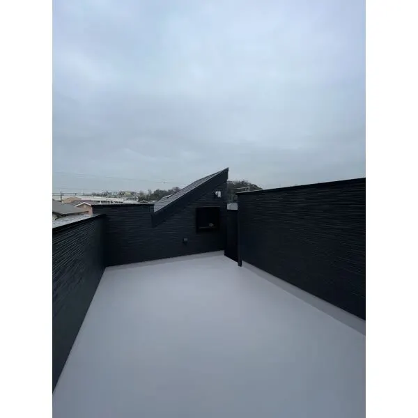 藤沢市弥勒寺4丁目 屋上バルコニー