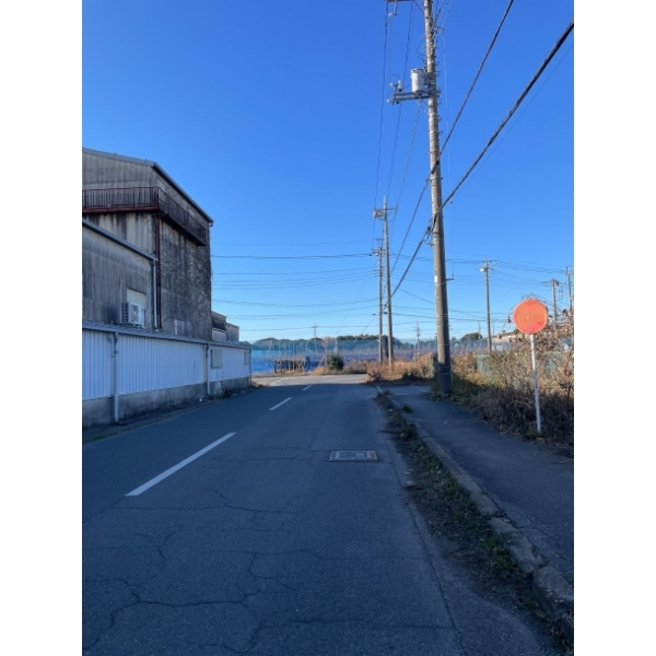 白井市名内 南側道路(幅員約9.2m)