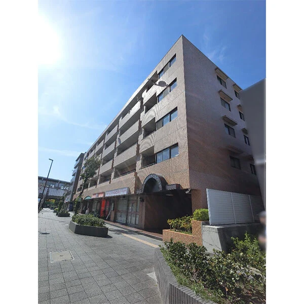 ファミール曽根