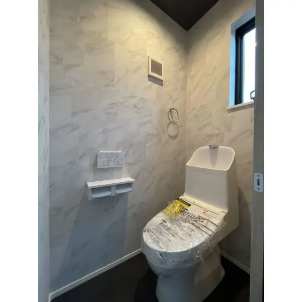 藤沢市弥勒寺４丁目 2階トイレ