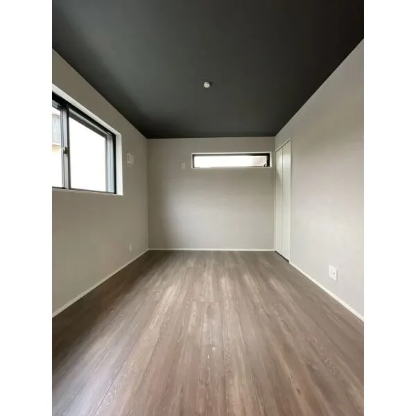 藤沢市弥勒寺４丁目 1階南西側納戸5.25畳