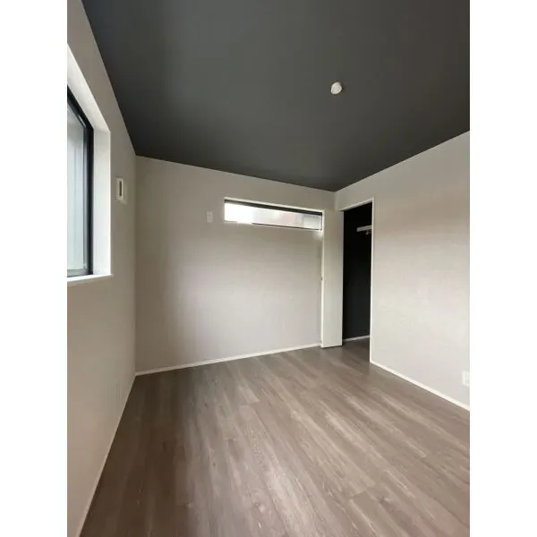 藤沢市弥勒寺４丁目 1階南西側納戸5.25畳