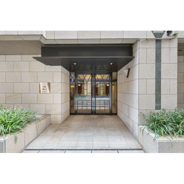 パレステュディオ銀座二丁目 エントランス