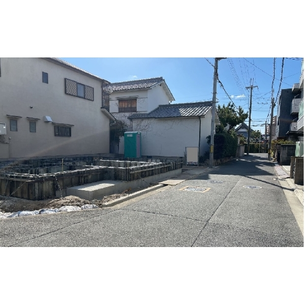 尼崎市塚口本町2丁目 西側道路