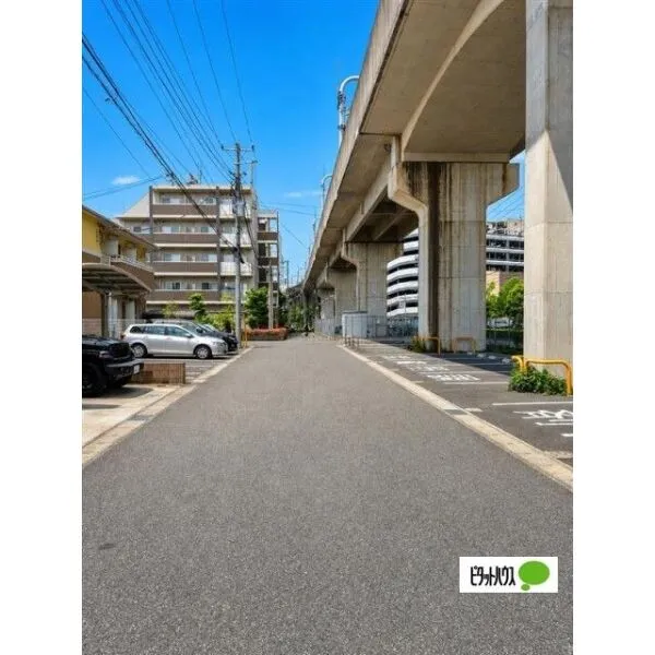 流山市おおたかの森西１丁目 前面道路含む現地写真