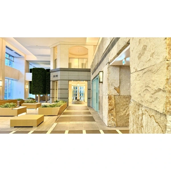 富久クロスコンフォートタワー エントランス