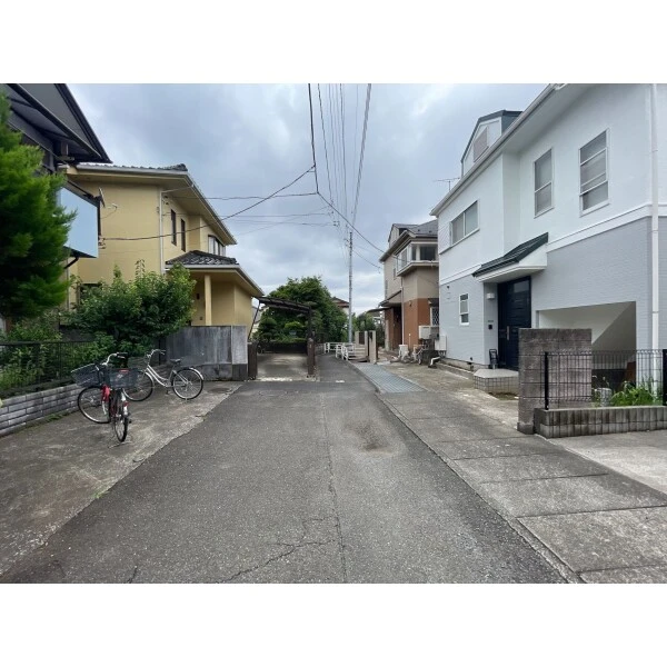 稲城市押立 前面道路
