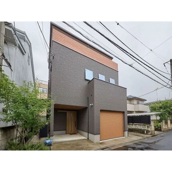府中市紅葉丘３丁目 2世帯住宅、間仕切りにより賃貸併用住宅としても利用可能です