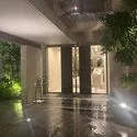 レ・ジェイド高槻 共用部（エントランス）　※夜間