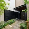 クレヴィア両国国技館通り エントランスへのアプローチ