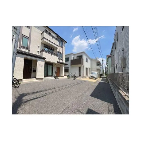 蕨市中央２丁目 前面道路含む現地‐２０２６年７月撮影