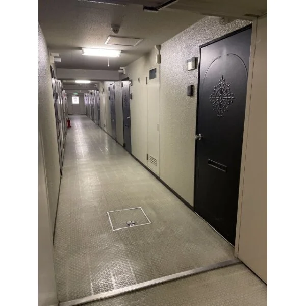 グランドメゾン靭 2階廊下