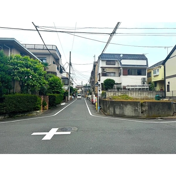 板橋区桜川２丁目 前面道路