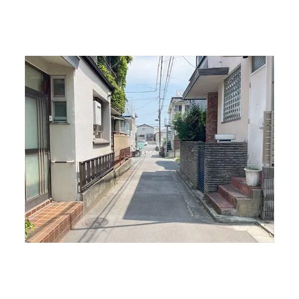 文京区白山４丁目 前面道路（物件：右手）