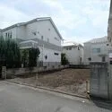 調布市八雲台１丁目 現地（撮影　２０２６．０８）