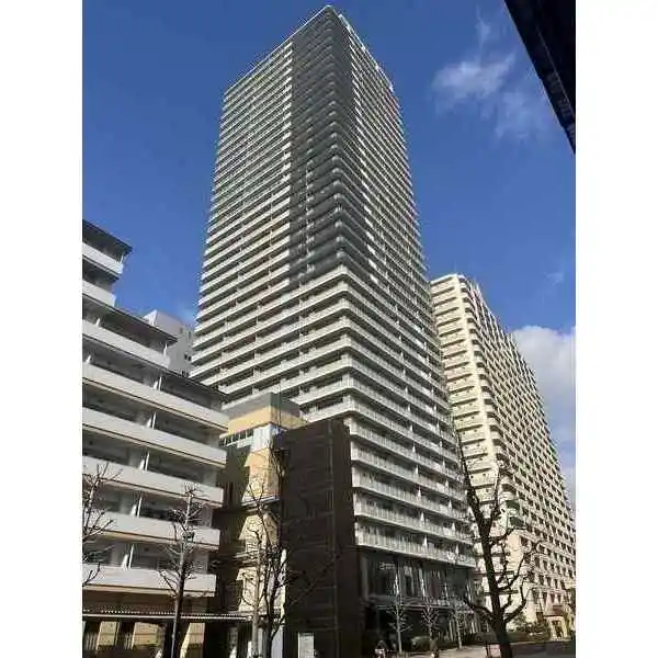 ルネッサなんばタワー 外観