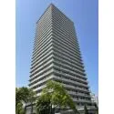 ザ・リバープレイスウエストタワー リバーサイドに佇む28階建高層レジデンスです