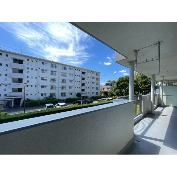 滝山団地第二住宅第３−１−６号棟 バルコニー