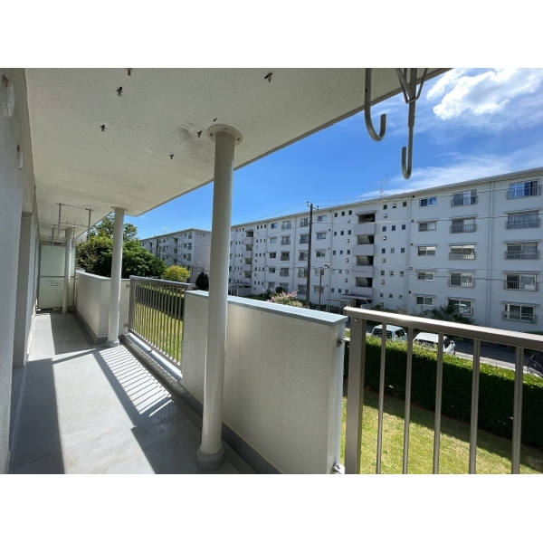 滝山団地第二住宅第３−１−６号棟 バルコニー