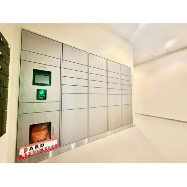 ローレルスクエアOSAKA LINK 宅配BOX