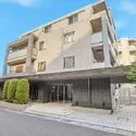 BELISTA横濱上永谷 カラーモニター付きハンズフリーインターホン搭載。来訪者を映像で確認でき、落ち着いて対応できます。