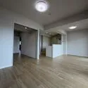 アークプラザ川崎南 ワイドスパンのため光が差し込みます
