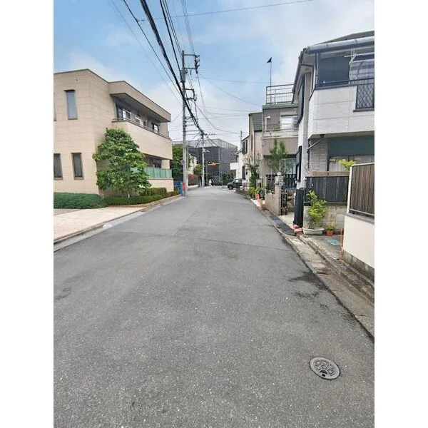 中野区若宮３丁目 前面道路は西向き公道、幅員約6.3ｍ