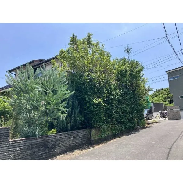 横浜市栄区本郷台２丁目 現地（古家あり）