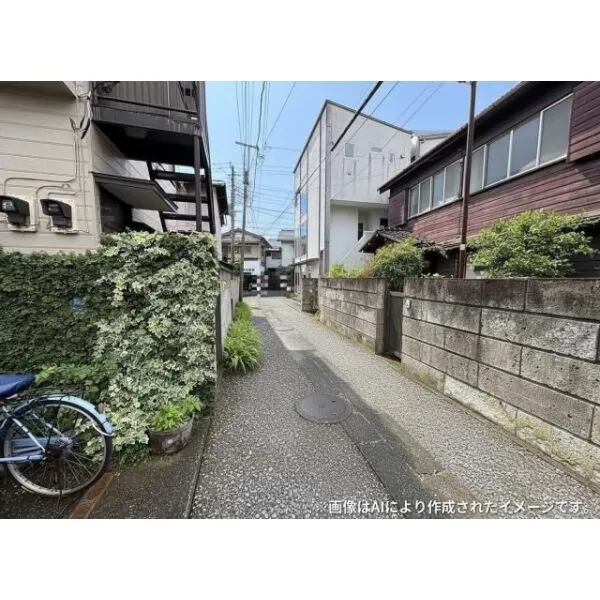 鎌倉市扇ガ谷1丁目 前面道路含む現地写真