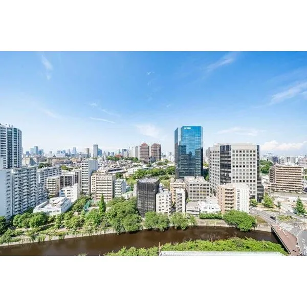 ゲートシティ大崎サウスパークタワー 東向きにつき陽当たり良好。目黒川を望む開放感ある眺望が広がります。