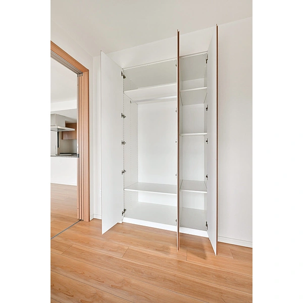 クリオ浅草橋 洋室 5畳 収納