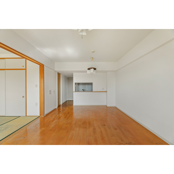 エストリオいには野 家具・調度品は価格に含まれません。