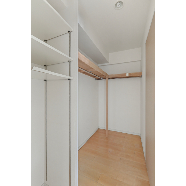 エストリオいには野 収納