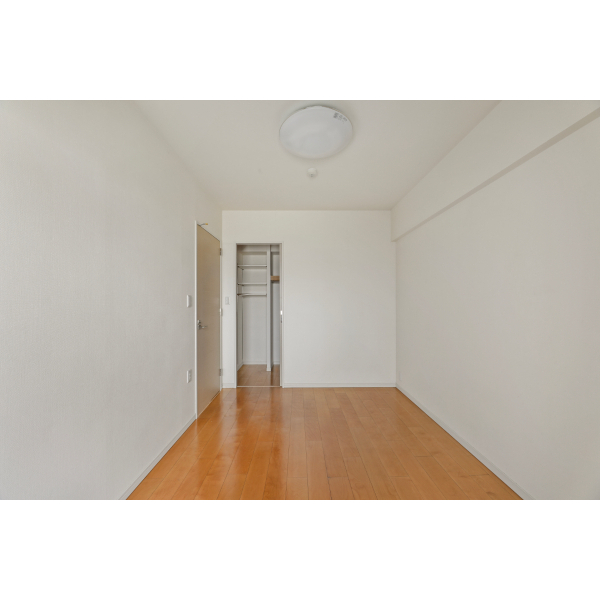 エストリオいには野 洋室