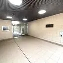 ファミネス大森 エントランスホール前のピロティー