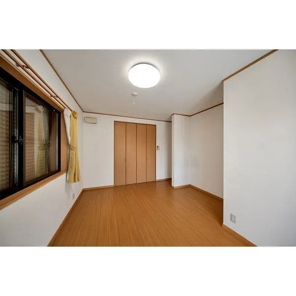 枚方市西禁野1丁目 2階洋室約8畳