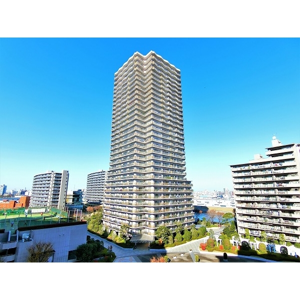 アクロシティタワーズ 外観