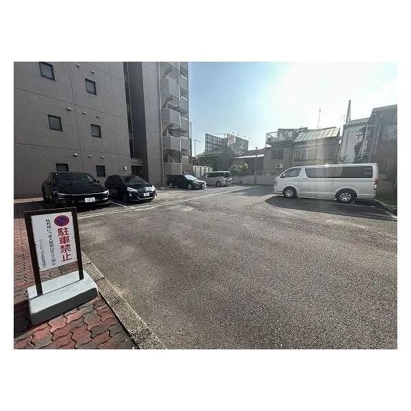 ヴェルビュ代官町 駐車場(平面)
