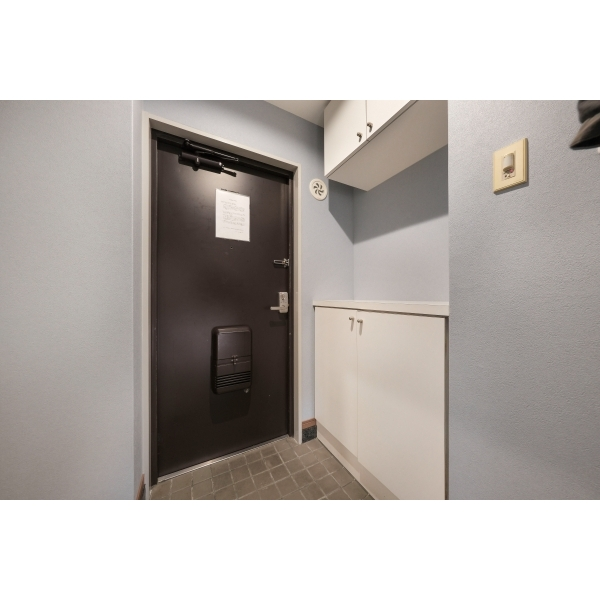 デ・リード河原町 玄関