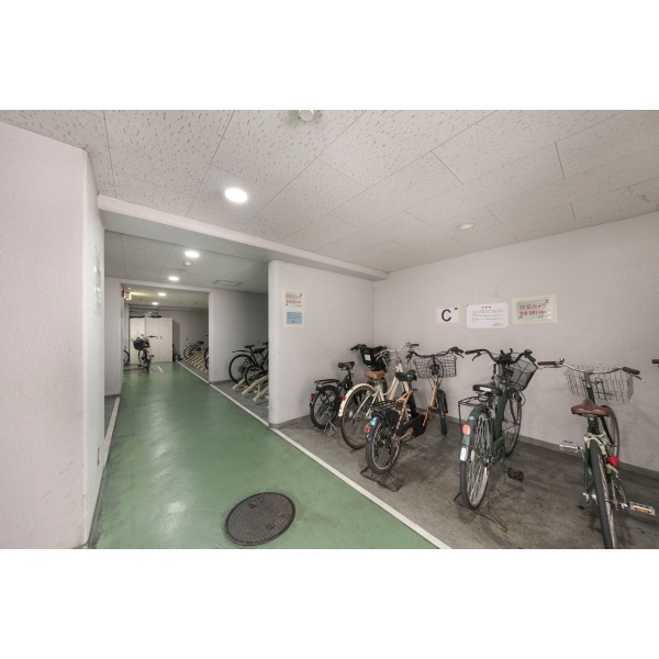 デ・リード河原町 駐輪場