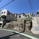横浜市鶴見区東寺尾中台 【現地写真】豊富なバス便！「鶴見」駅・「綱島」駅「菊名」駅・「新横浜」駅・「川崎」駅の計5駅5路・…