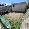 横浜市鶴見区東寺尾中台 【現地写真】現況更地・土地面積43.86坪・建築条件なしのためお好きなハウスメーカーで建築可能です…