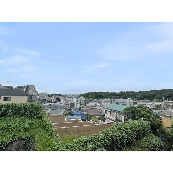 藤和日吉ホームズ お部屋からは開放感のある眺望が広がります。